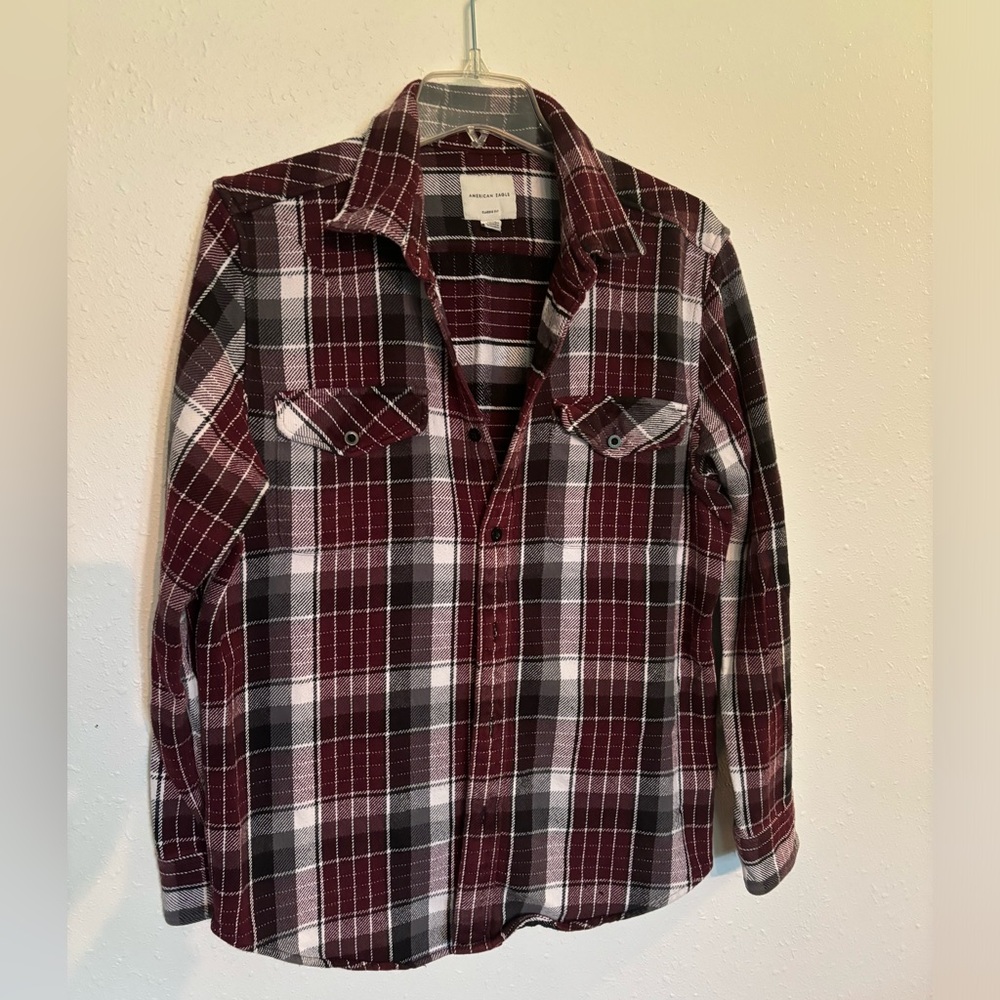 American eagle plaid long sleeve shirt